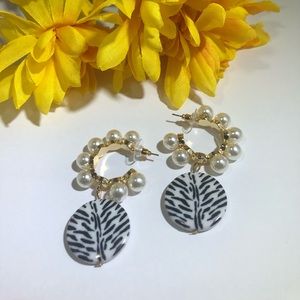 The Anita Earrings 💛